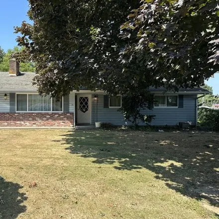 Buy this 3 bed house on 10610 NE 19th Ave in Vancouver, Washington