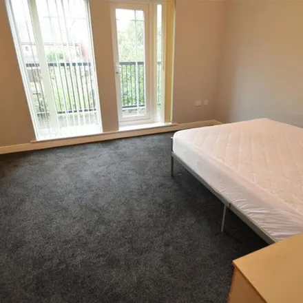 Image 1 - Loreto College, Bold Street, Manchester, M15 4AG, United Kingdom - Apartment for rent