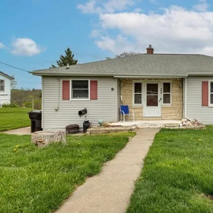 Buy this 3 bed house on 503 Sherwood Avenue in East Dubuque, Dunleith Township