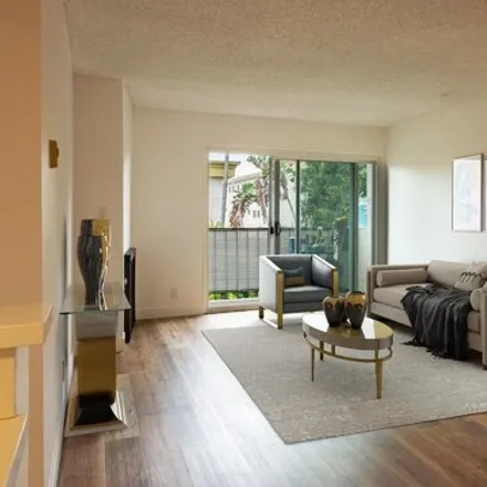 Buy this 1 bed condo on 8163 Redlands Street in Los Angeles, CA 90293