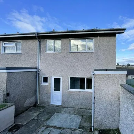 Buy this 3 bed house on Heol Derwen in Pembrokeshire, SA61 1LJ