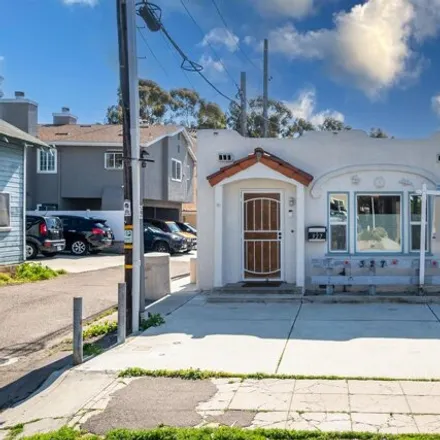 Buy this 2 bed house on 327 West University Avenue in San Diego, CA 92103