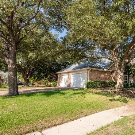 Image 2 - 3500 Woodhaven Drive, Farmers Branch, TX 75234, USA - House for sale