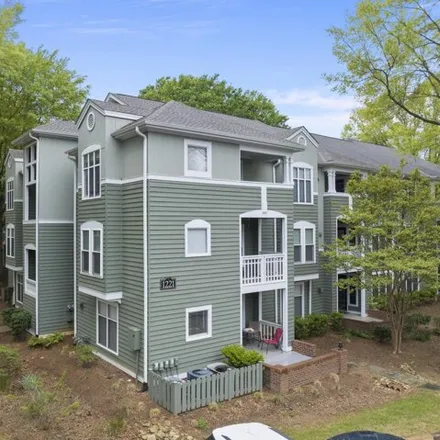 Buy this 2 bed condo on 1208 Westview Lane in Raleigh, NC 27605