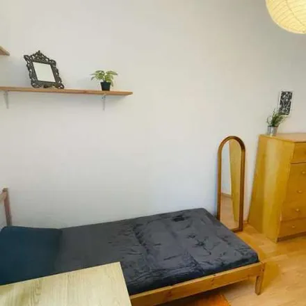 Rent this 3 bed apartment on Przemysłowa 27A in 61-572 Poznań, Poland