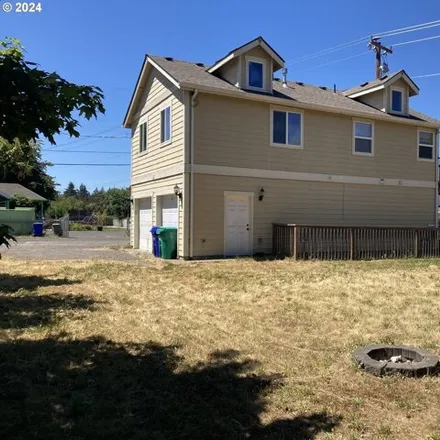 Buy this 3 bed house on 14306 SE Powell Blvd in Portland, Oregon