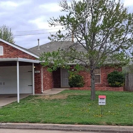 Buy this 3 bed house on 780 North Janeway Avenue in Moore, OK 73160