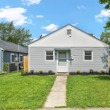 Buy this 3 bed house on 2729 Kenwood Avenue in Fort Wayne, IN 46805