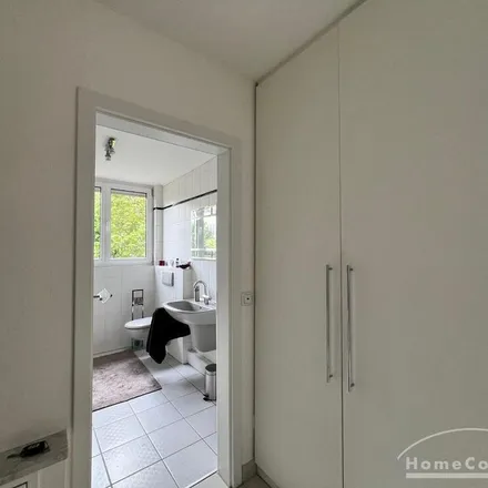 Image 9 - Ulmenweg 27, 61118 Bad Vilbel, Germany - Apartment for rent