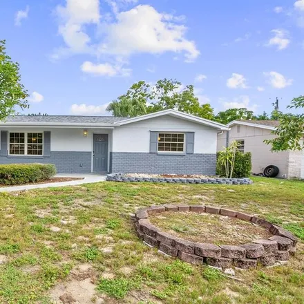 Buy this 3 bed house on 4735 Trafford Road in Holiday, FL 34690