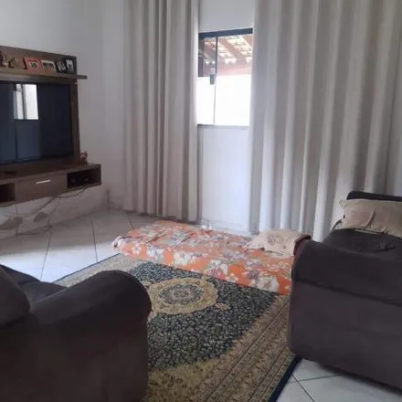 Buy this 2 bed house on Rua Monsenhor Claro in Santana, Pindamonhangaba - SP