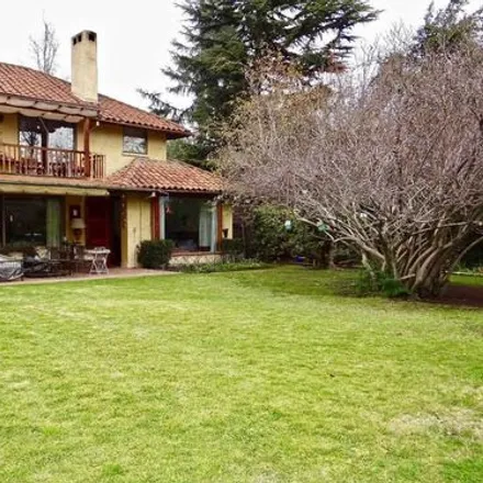 Buy this 5 bed house on Camino Otoñal 1017 in 771 0171 Provincia de Santiago, Chile