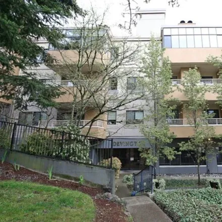 Rent this 2 bed apartment on EVgo in Southeast 29th Street, Mercer Island