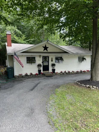 Buy this 3 bed house on 8300 Turtle Lane in Coolbaugh Township, PA 18466