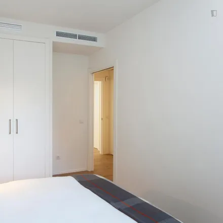 Image 2 - Carrer de Fernando Poo, 39, 08005 Barcelona, Spain - Apartment for rent