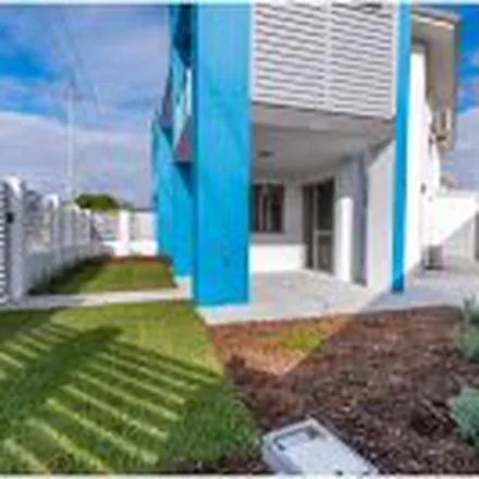 Image 3 - Belmont Avenue, Cloverdale WA 6105, Australia - Apartment for rent