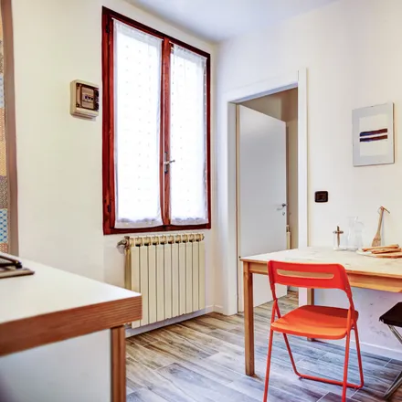 Image 5 - Via Broccaindosso, 44, 40125 Bologna BO, Italy - Apartment for rent