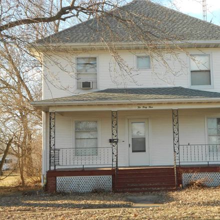 Rent this 4 bed house on 1043 West Main Street in Bushnell, McDonough County