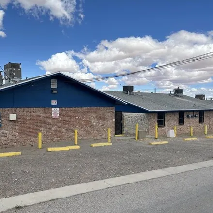 Image 8 - Travis Elementary School, Lincoln Avenue, El Paso, TX 79920, USA - House for sale