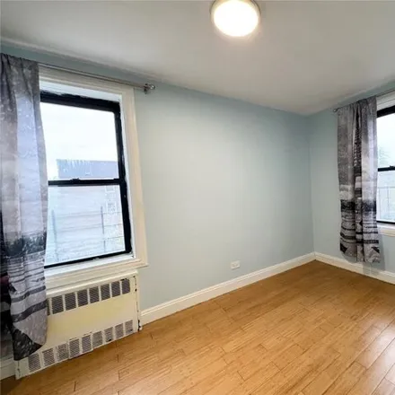 Image 5 - 102-32 65th Avenue, New York, NY 11375, USA - Apartment for rent