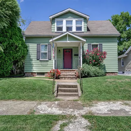 Buy this 2 bed house on 1649 North Church Street in Belleville, IL 62221