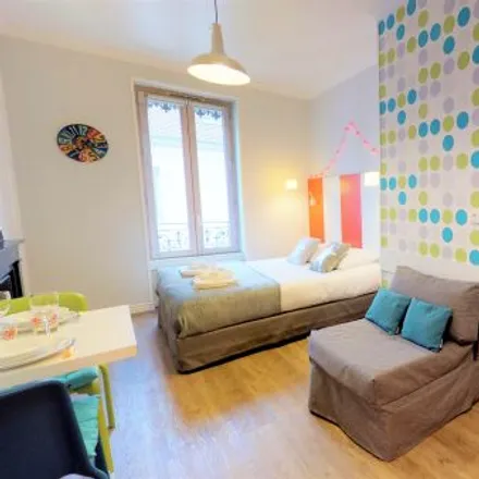 Image 4 - 98 Rue des Charmettes, 69006 Lyon, France - Apartment for rent