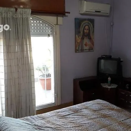 Buy this 2 bed house on Pasaje Julian Carrara 754 in Departamento Rosario, Pérez