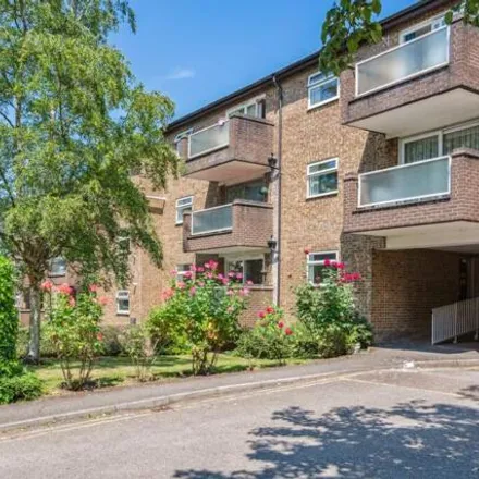 Buy this 2 bed apartment on Steeplands in Bushey Heath, WD23 1BT