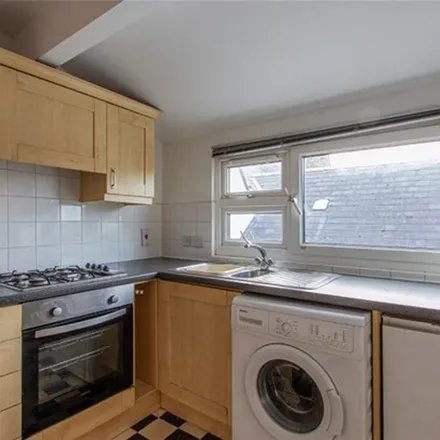 Rent this 1 bed apartment on Princes Street in Cardiff, CF24 3SL