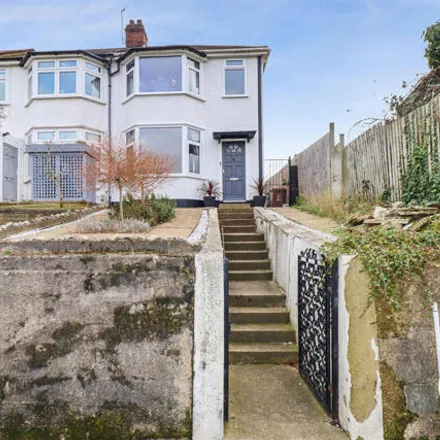 Buy this 3 bed house on Abbey Road in London, DA17 5DG