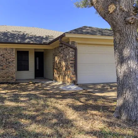 Image 3 - 6829 Mesa Drive, North Richland Hills, TX 76182, USA - House for sale