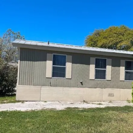 Buy this studio apartment on 36 Mulberry Road in Kerrville, TX 78028