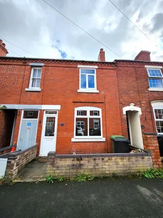 Rent this 3 bed townhouse on Wheeler Street in Stourbridge, DY8 1XJ