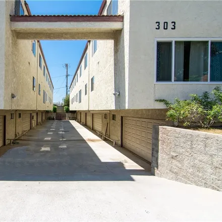 Image 2 - 303 North Stoneman Avenue, Alhambra, CA 91801, USA - Condo for sale