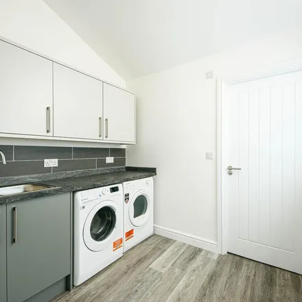 Image 6 - 66 Richmond Terrace, Bristol, BS11 9EP, United Kingdom - Apartment for rent