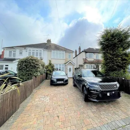 Buy this 3 bed duplex on Hillside Farm in North Road, London