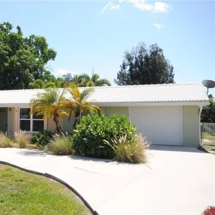 Buy this 3 bed house on Village Green in Pembrook Drive, Sarasota County