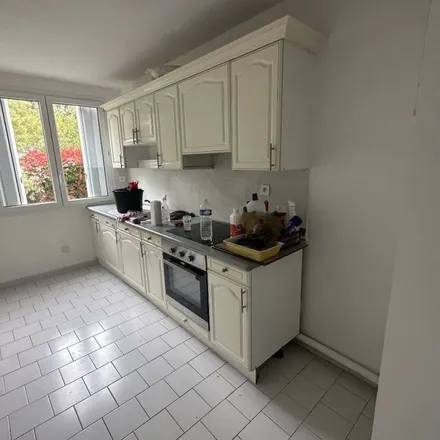 Rent this 3 bed apartment on 20 bis Rue Paul Valéry in 34200 Sète, France