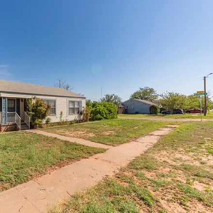 Image 3 - 2400 Brunson Avenue, Midland, TX 79701, USA - House for sale