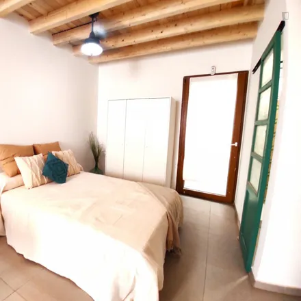 Rent this studio apartment on Carrer Recreatiu in 3, 46025 Valencia
