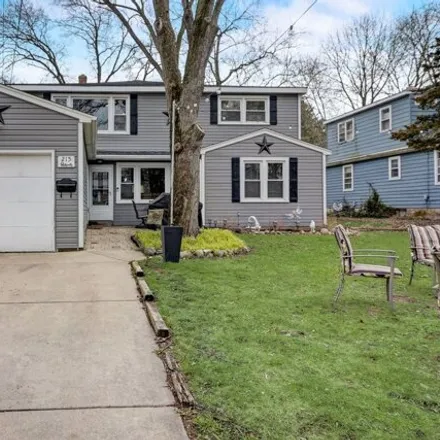Buy this 5 bed house on 263 Grove Avenue in Fox River Grove, McHenry County