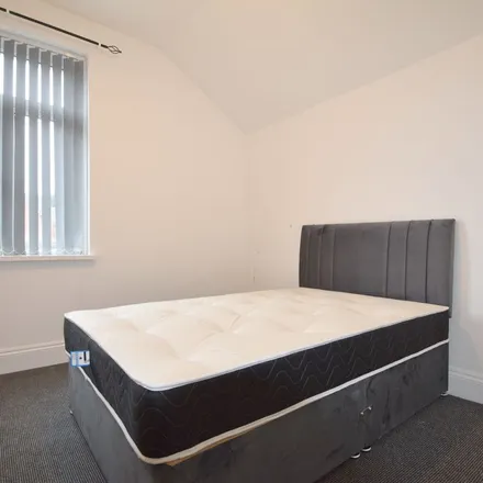 Image 5 - 63 Cwmdare Street, Cardiff, CF24 4JZ, United Kingdom - Apartment for rent