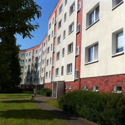 Rent this 3 bed apartment on Helsinkier Straße 76 in 18107 Rostock, Germany