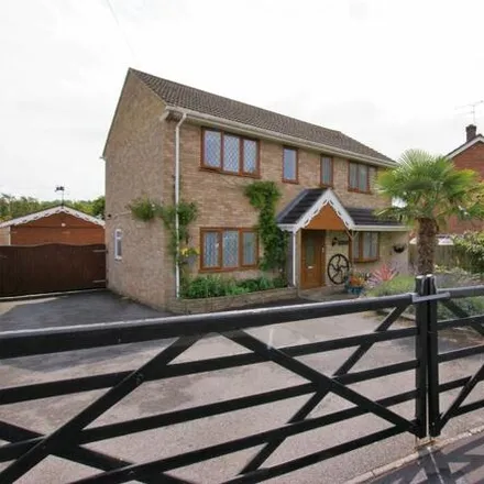 Image 2 - South Road, Corfe Mullen, BH21 3HY, United Kingdom - House for sale