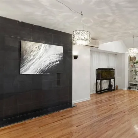 Rent this studio house on 150-13 Tahoe Street in New York, NY 11417