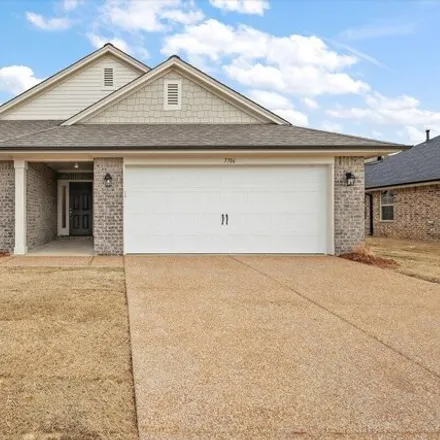 Buy this 4 bed house on 1682 Cambria Dr in Southaven, Mississippi