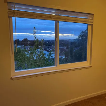 Image 6 - 2842 Pickford Way, Fairview, Alameda County, CA 94541, USA - Apartment for rent