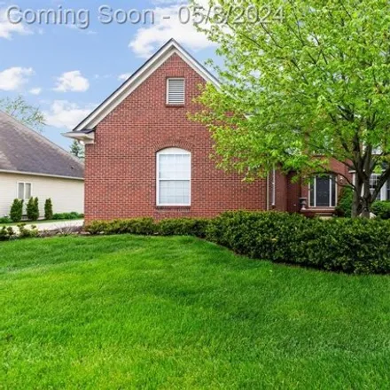 Buy this 4 bed house on 2024 Lagoon Drive in Rochester Hills, MI 48309