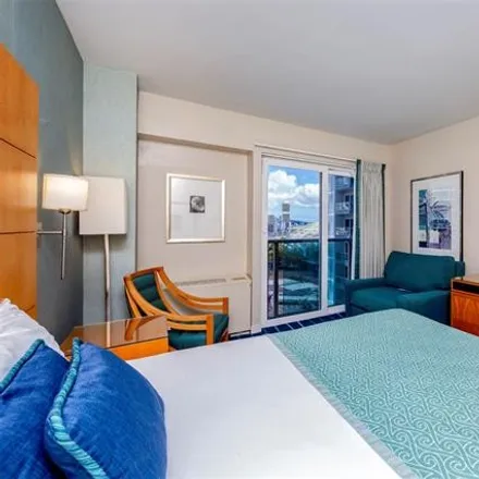 Image 2 - Ala Moana Hotel, 410 Atkinson Drive, Honolulu, HI 96814, USA - Condo for sale