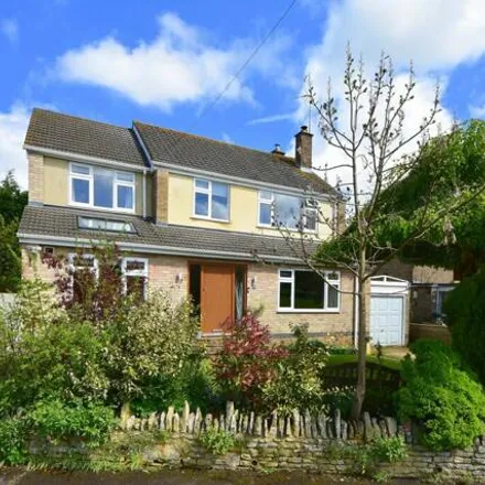 Buy this 4 bed house on Thornhill in Chacombe, OX17 2JF